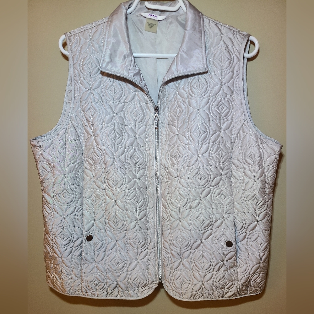 Ladies zip up vest